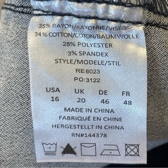 Rekucci Woman’s Secret Figure Denim Pull-On Easy Fit Shaping Jean Crop S… - Picture 12 of 13